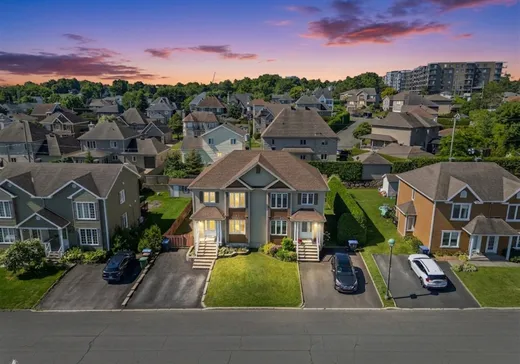 Maison à vendre - 1049 Rue Edmond-J.-Massicotte, Lévis, G6Y 9W9