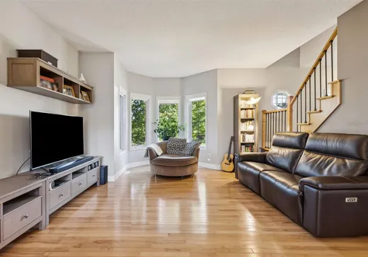 Maison à vendre - 40 Rue Paul-Claudel, District de Deschenes, J9J 2R6