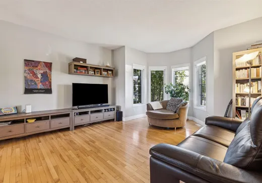 Maison à vendre - 40 Rue Paul-Claudel, District de Deschenes, J9J 2R6