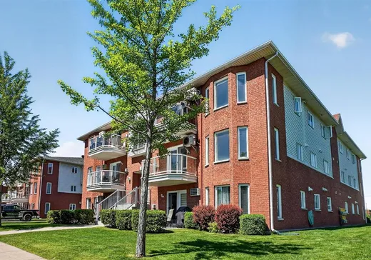 Condo à vendre - 2550 Boul. Jacques-Marcil, App. 202, St-Hubert, J3Y9A3
