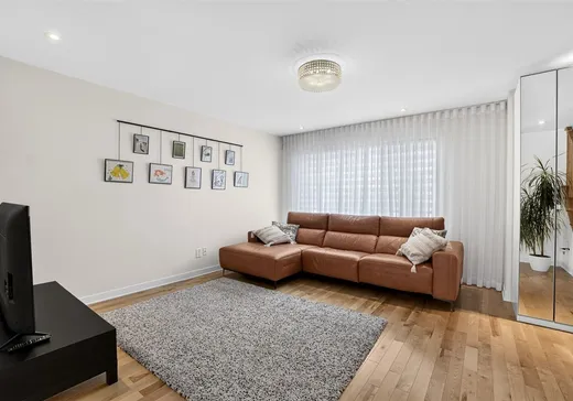 Maison à vendre - 8307 Av. des Trembles, Laval (Duvernay), H7A 0H6
