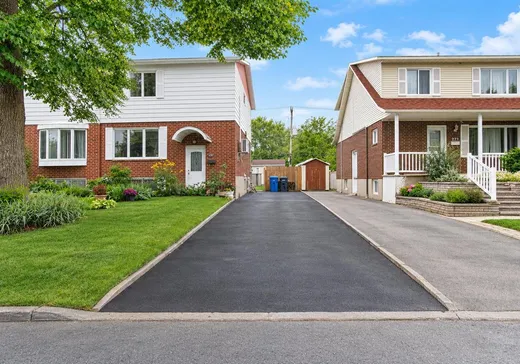House for sale - 277 Rue Pierre-Chasseur, Laval (Chomedey), H7L 4A3