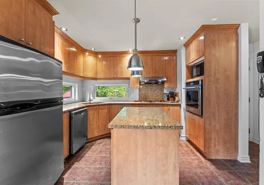 Maison à vendre - 800 Av. de la Haute-Rive, Bois-des-Filion, J6Z 4T8