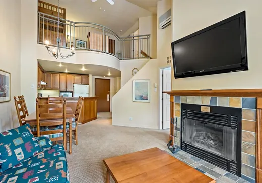 Condo à vendre - 118 Ch. de Kandahar, App. 331, Mont-Tremblant, J8E 1E2