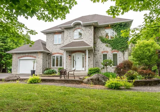 Maison à étages à vendre - 735 Ch. Brousseau, Labelle, J0T1H0