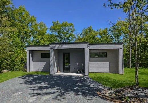 House for sale - 107 Rue du Mont-Foraker, Mont-Tremblant, J0T 1M0
