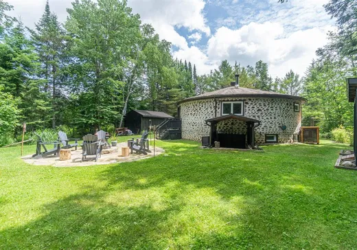 House for sale - 485 Ch. Léo-Bouvrette, Mont-Tremblant, J8E 2J2