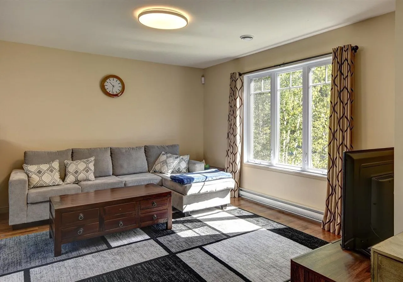 1331 Rue Labelle — photo 2