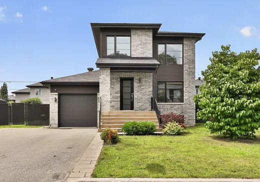 Maison à étages à vendre - 42 Rue du Ruisseau, Les Cedres, J7T0H2