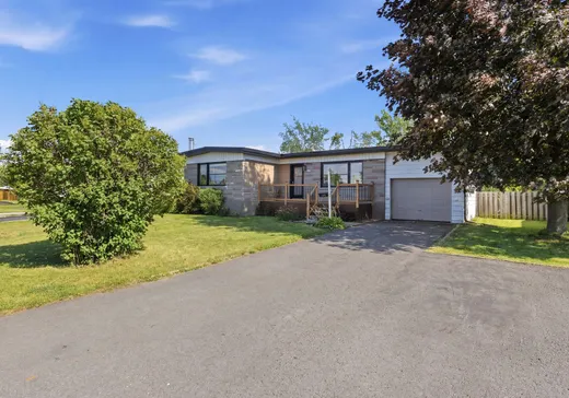 Maison à vendre - 119 Rue St-Denis, Châteauguay, J6K 2C4