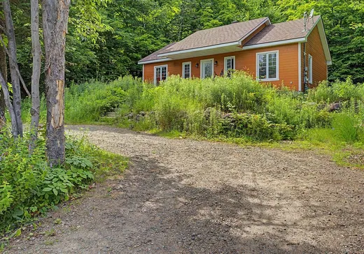 Bungalow for sale - 166 Ch. du Curé-Corbeil E., Val Morin, J0T2R0