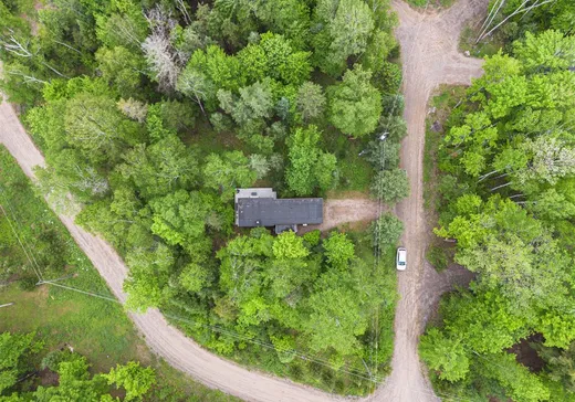 House for sale - 24 Ch. des Épicuriens, Mont-Tremblant, J0T 1M0
