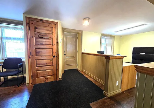 Maison à vendre - 174Z-176Z Boul. Ste-Rose, Laval (Sainte-Rose), H7L 1L4
