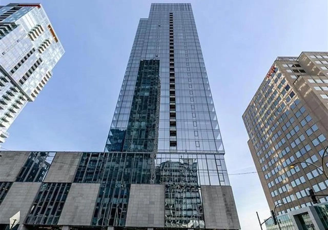 1500 Boul. René-Lévesque O., App. 1701 — photo 2