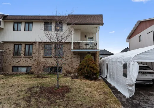 Maison à étages à vendre - 225 Rue de Montreux, Laval (Laval-sur-le-lac), H7K2W1