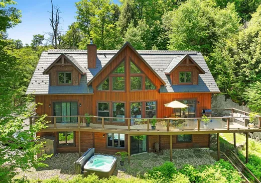 Two or more stories for sale - 279 Ch. des Castors, Mont-Tremblant, J8E1R4
