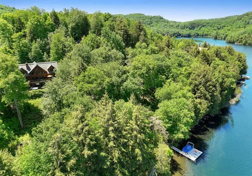 House for sale - 279 Ch. des Castors, Mont-Tremblant, J8E 1R4