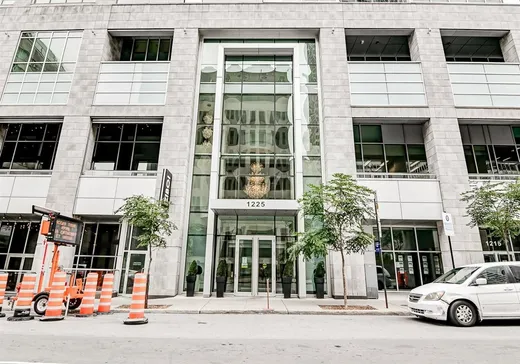 Condo à vendre - 1225 Boul. Robert-Bourassa, App. 704, Montréal (Ville-Marie), H3B 9A9