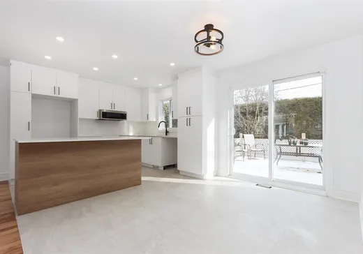 Maison à vendre - 915 Rue Desmarchais, Laval (Fabreville), H7R 4T1