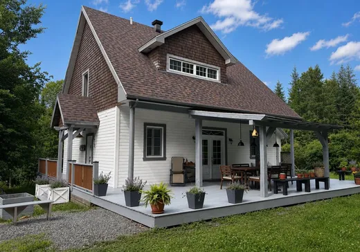 Two or more stories for sale - 250 Ch. du Lac-des-Sables, Sainte-Agathe-des-Monts, J8C2Z7