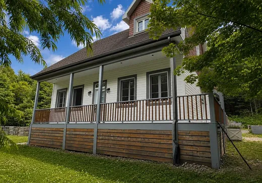 House for sale - 250 Ch. du Lac-des-Sables, Sainte-Agathe-des-Monts, J8C 2Z7