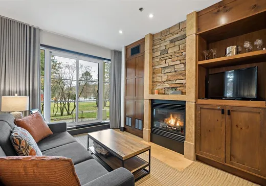 Condo à vendre - 150 Ch. du Curé-Deslauriers, App. 21, Mont-Tremblant, J8E 1C9