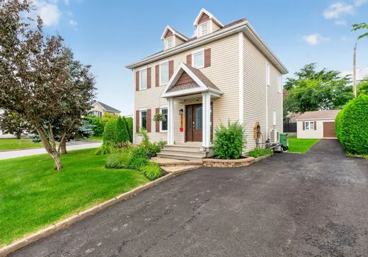 Maison à étages à vendre - 6781 Rue des Prismes, Saint-Emile, G3E2G1