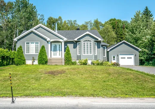 Bungalow à vendre - 16604 Ch. de la Grande-Ligne, Charlesbourg, G2N2C6