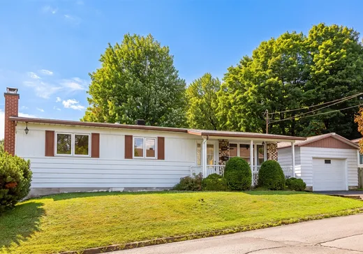 Bungalow à vendre - 2143 Rue Labelle, Shawinigan, G9N5H8