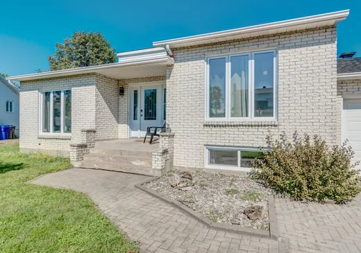 House for sale - 711 Rue Pierre-Joffrion, Vercheres, J0L 2R0