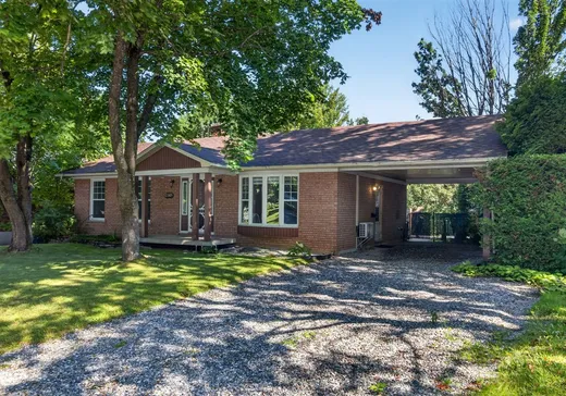 Bungalow à vendre - 2307 Rue des Merisiers, Sherbrooke, J1G4E8