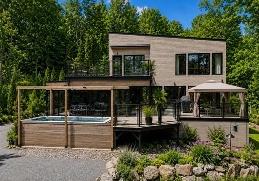 Two or more stories for sale - 740 Mtée de l'Adret, Sainte-Adèle, J8B0E6