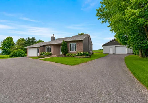 Maison à vendre - 529 Route 108 E., Montréal (Centreville), G0M 2B0
