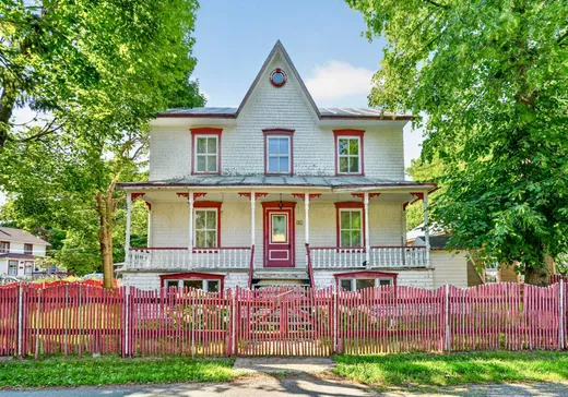 Maison à étages à vendre - 1-1A Rue St-Maurice, Breakeyville, G6Z7J2