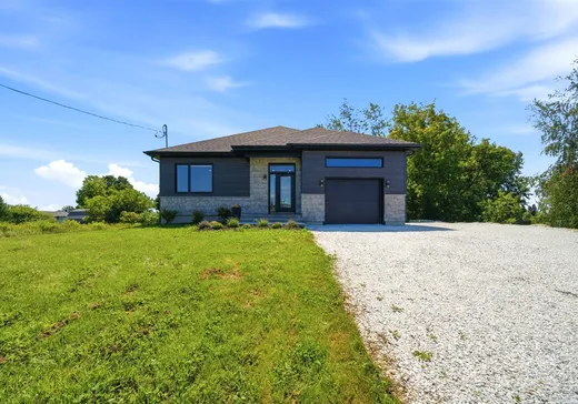House for sale - 142 Rue du Mistral, Magog, J0E 1H0