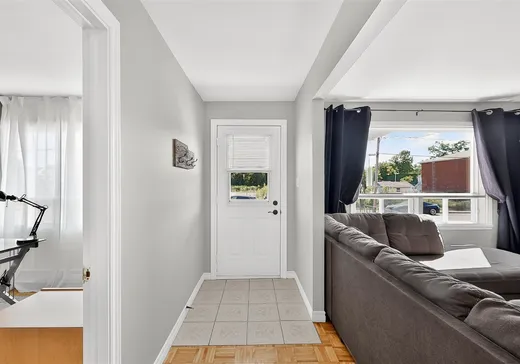 Maison à vendre - 602 Rue Lachaine, Saint-Jérôme, J7Z 4N6