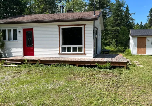 Bungalow à vendre - 32 Rue des Ronces, Sainte-Christine-d'Auvergne, G0A1A0