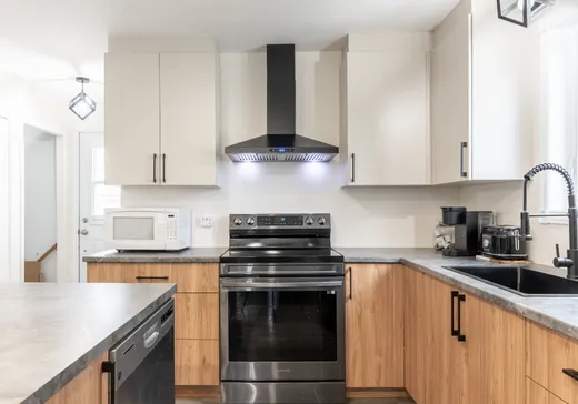 Maison à vendre - 650 Rue Jacques-Cartier, Amos, J0Y 1Z0