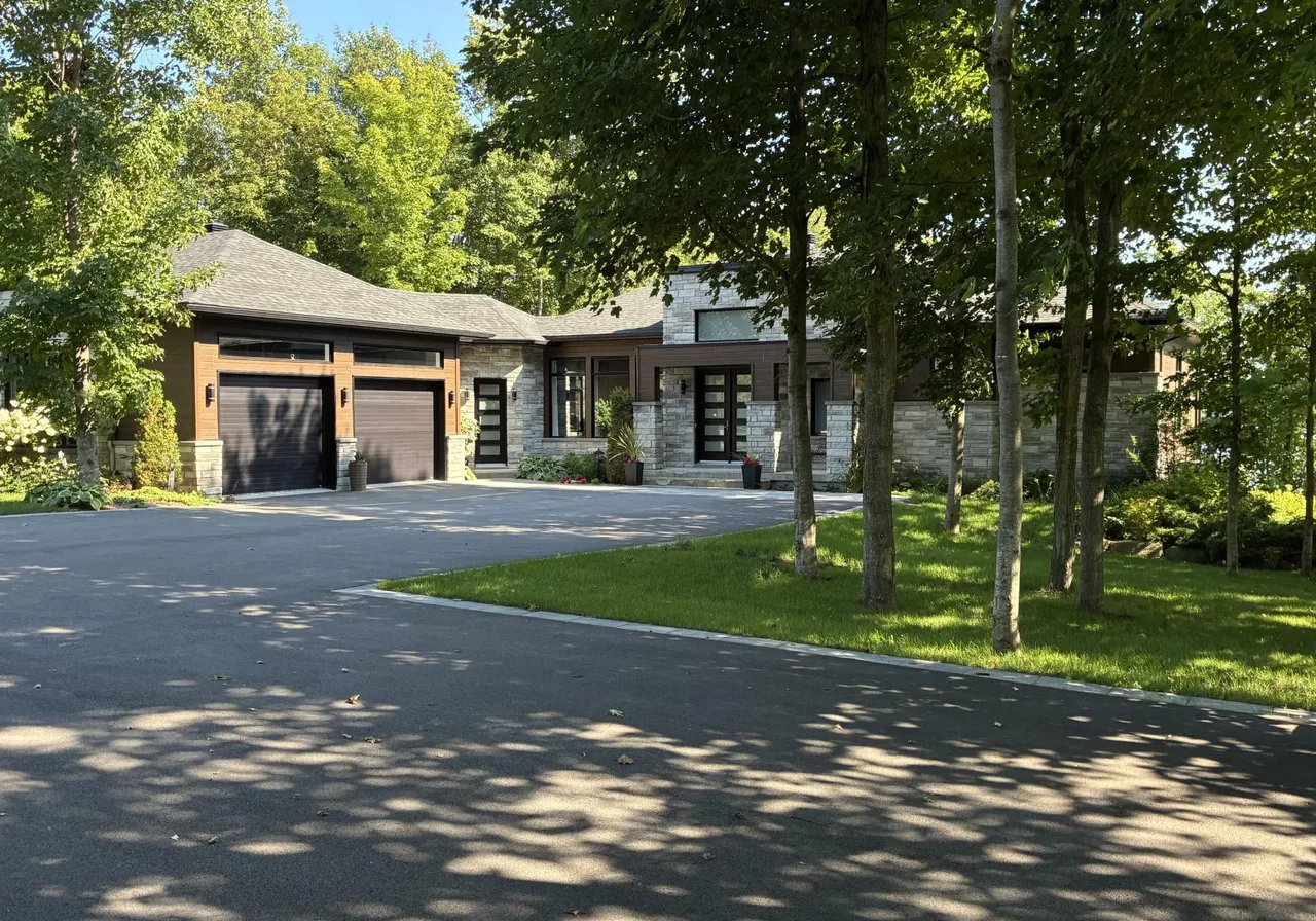 1727 Route des Outaouais — photo 1