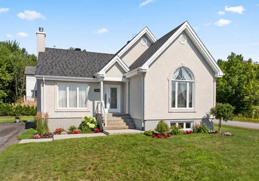 Maison à étages à vendre - 390 Rue Clément, St-Ambroise de Kildare, J0K1C0
