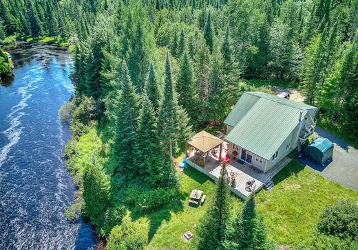 Maison à vendre - 35 Rue des Cascades, Sainte-Marguerite-du-Lac-Masson, J0T 1L0