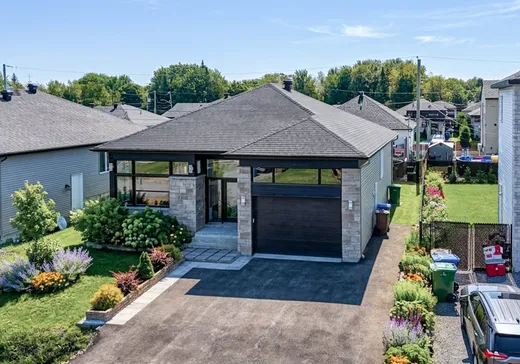 Maison à étages à vendre - 7 Rue de la Tourterelle, Lachute, J8G0H9