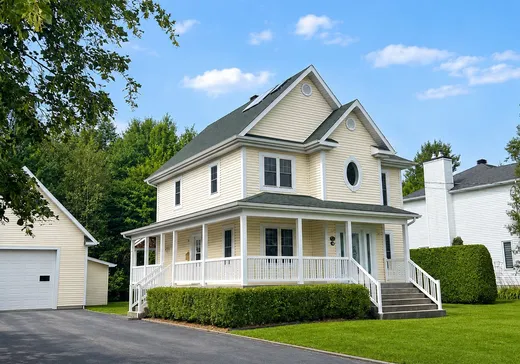Maison à vendre - 15 Rue Simoneau, Kingsey Falls, J0A 1B0