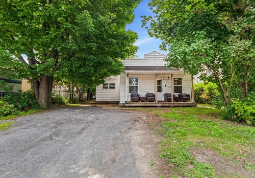 Maison à vendre - 770 17e Avenue, Saint-Jérôme, J7Z 3X7