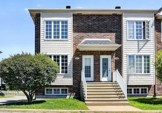 Maison à étages à vendre - 4611 Boul. Dagenais O., Laval (Fabreville), H7R1L7