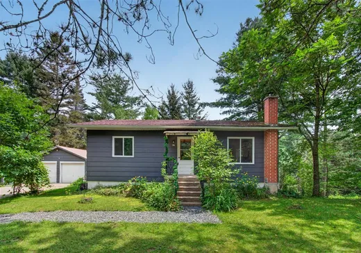 Bungalow à vendre - 819 Ch. du Lac-Macaza, Labelle, J0T1R0