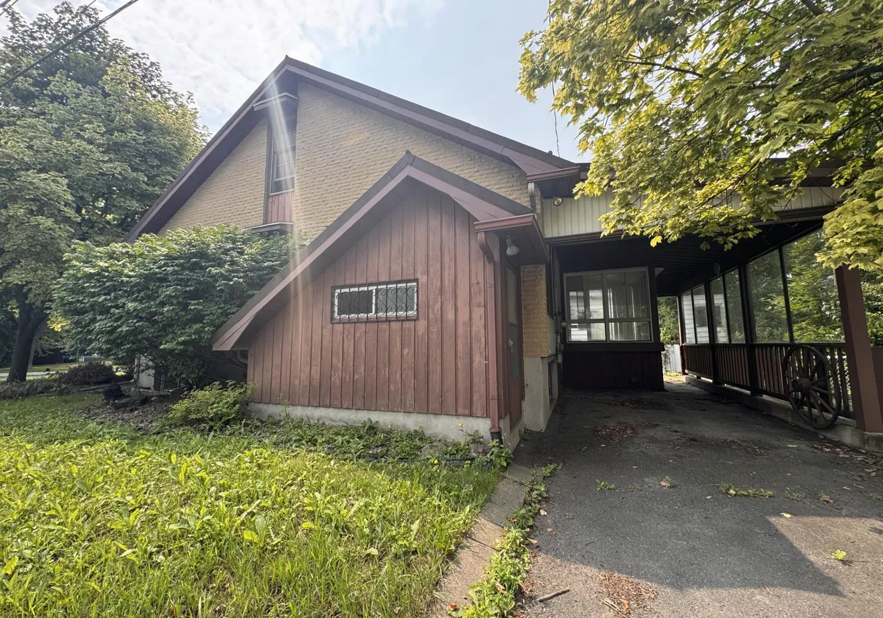 780 Rue Green — photo 3