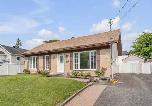 Bungalow for sale - 15 Rue des Aulnaies, Loretteville, G2A1C6
