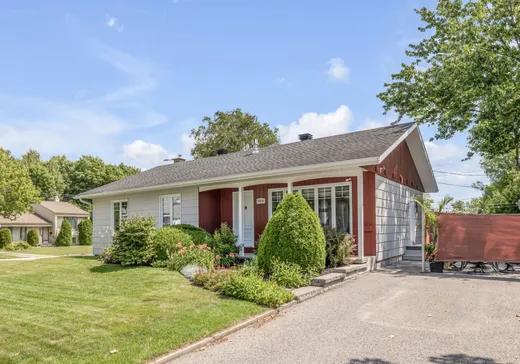 Bungalow for sale - 5856 Rue du Muguet, Charlesbourg, G1G6H1