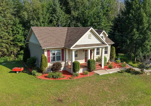 Maison à vendre - 490 Ch. des Genévriers, Shawinigan, G9R 1P9